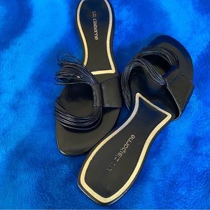 Liz. Claiborne black sandals size 8